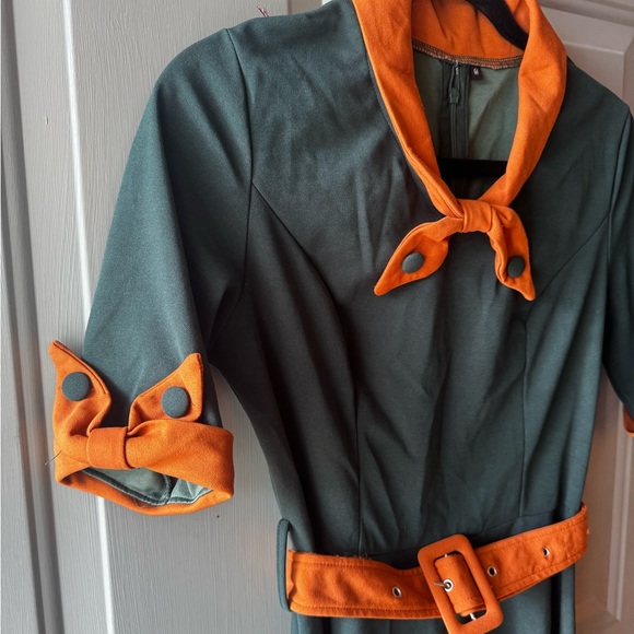 Vintage-Inspired Green & Orange Dress with Belt | Size M - Picture 2 of 6